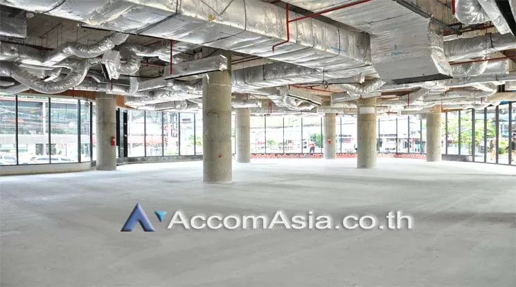  1  Office Space For Rent in Ratchadaphisek ,Bangkok MRT Phetchaburi at Italthai tower AA11976